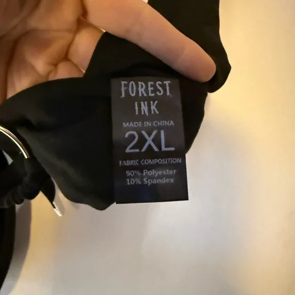 Forest ink Black and White striped halter top - Picture 3 of 3